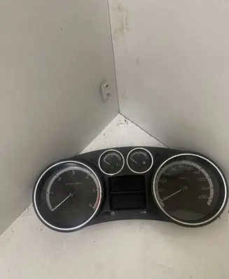 Peugeot 308 Speedometer (instrument cluster) 9665107480