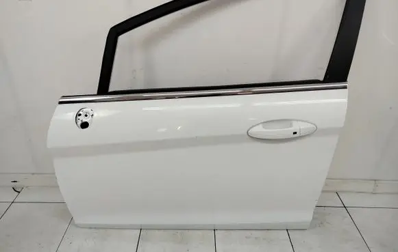 Ford Fiesta Front door 42R29