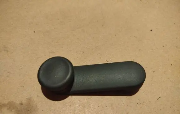 Opel Corsa D Rear door window winding handle 401154257 90247150