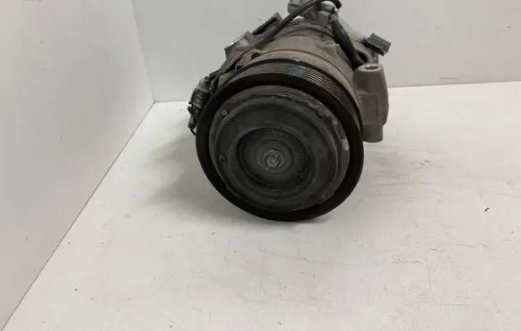Toyota Land Cruiser (J150) Air conditioning (A/C) compressor (pump) 4472609461
