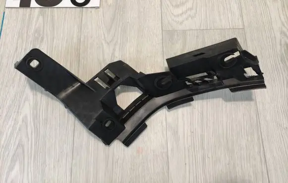 Volkswagen Golf Plus Rear bumper mounting bracket 5M0807394A