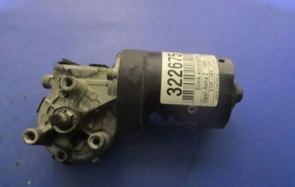 Opel Astra G Front wiper linkage and motor