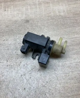 Saab 9-3 Ver2 Vacuum valve 55563532 70142100