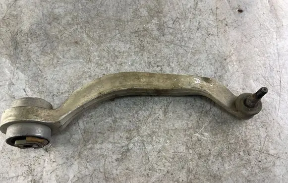 Volkswagen PASSAT B5.5 Front control arm