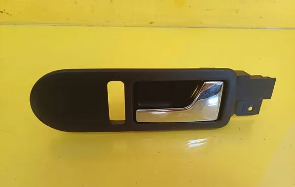 Volkswagen New Beetle Front door interior handle 1C1837114