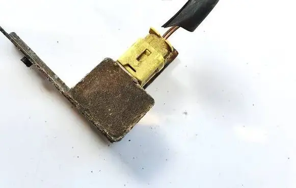 Toyota Yaris Airbag deployment crash/impact sensor 891742 89174-252010