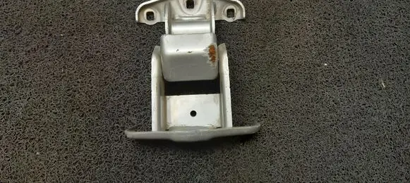 Opel Vivaro Loading door upper hinge 844009592R