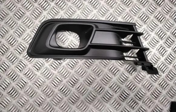 Renault Captur II Front fog light trim/grill 261A26931R