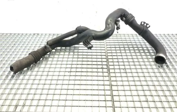 Skoda Octavia Mk2 (1Z) Air intake hose/pipe S20253A