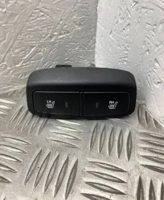 Hyundai Tucson JM Seat heating switch 933212E000