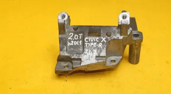 Honda Civic X Engine mount bracket
