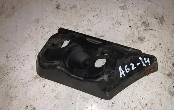 Volvo V50 Front bumper mounting bracket 30655875