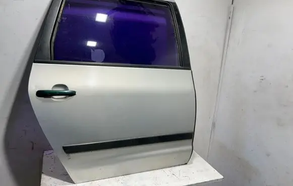 Volkswagen Sharan Rear door 
