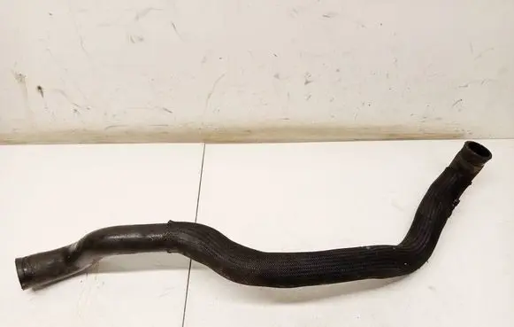 Volvo XC90 Intercooler hose/pipe 