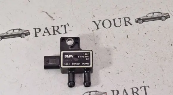 BMW X3 F25 Exhaust gas pressure sensor 8570686