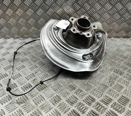 BMW 4 G22 G23 G24 G26 Front wheel hub 6897741 6871337