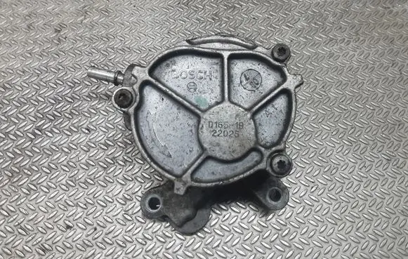 Ford Focus Vacuum pump D1651B
