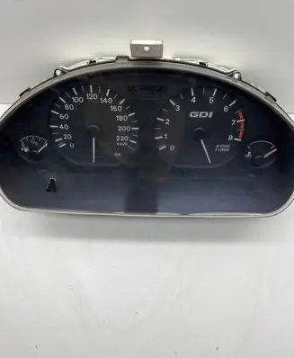 Mitsubishi Space Star Speedometer (instrument cluster) MR270287 2573104260 216512602