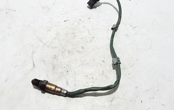 Mercedes-Benz E C207 W207 Lambda probe sensor 0045427318