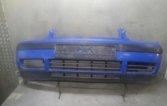 Volkswagen Golf IV Front bumper
