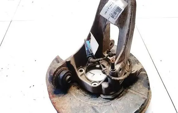 BMW X5 E53 Rear wheel hub