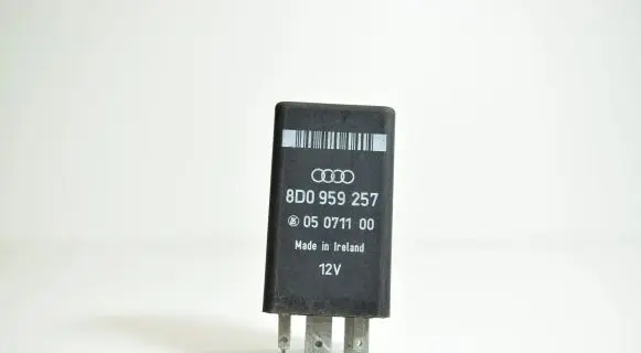 Audi A4 S4 B5 8D Other relay 8D0959257