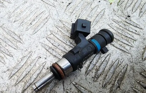 Fuel injector