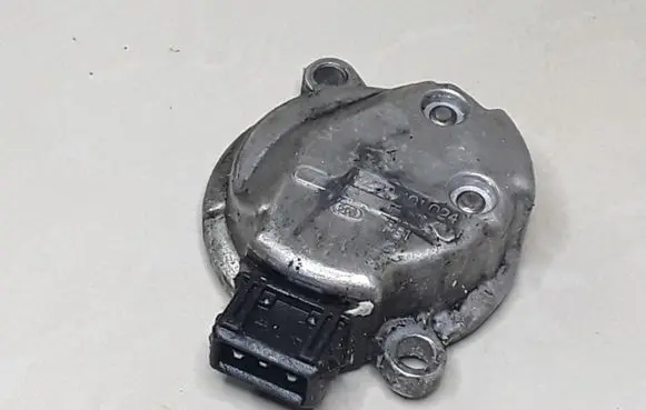 Audi A3 S3 8L Camshaft position sensor 0232101024