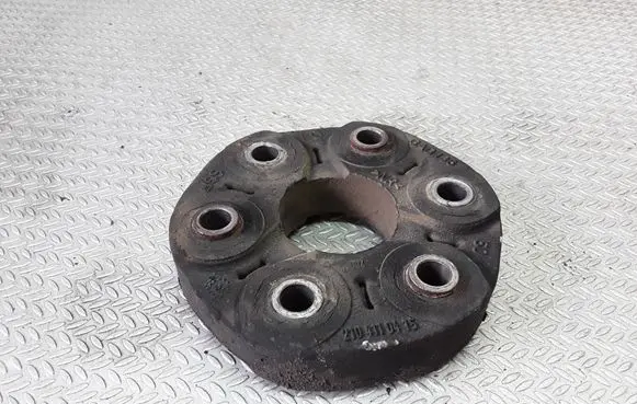 Mercedes-Benz E W210 Rear prop shaft donut coupling/joint 2104110415
