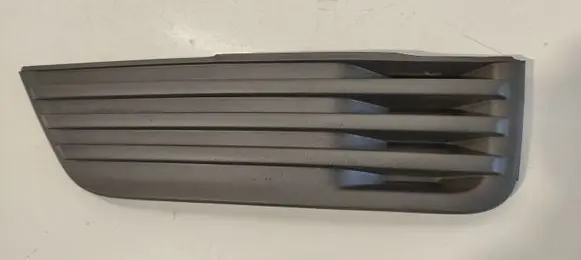 Ford Focus Front bumper lower grill 4M5119953BE DN13698N