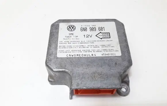 Volkswagen PASSAT B4 Airbag control unit/module 6N0909601