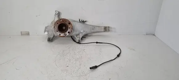 BMW M5 Front wheel hub 2284053 31212284053 2286606