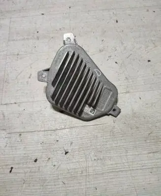 BMW 3 F30 F35 F31 LED ballast control module 90132032