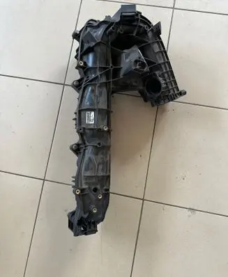 BMW 7 F01 F02 F03 F04 Intake manifold 7800088