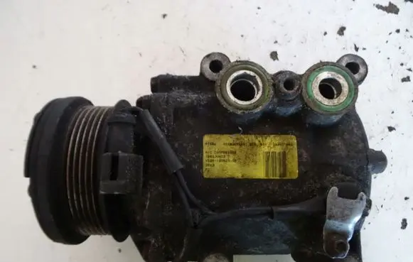 Ford Focus Air conditioning (A/C) compressor (pump) YS4H19D629AB