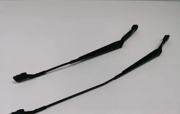 Volkswagen Touareg III Front wiper blade arm 761955409