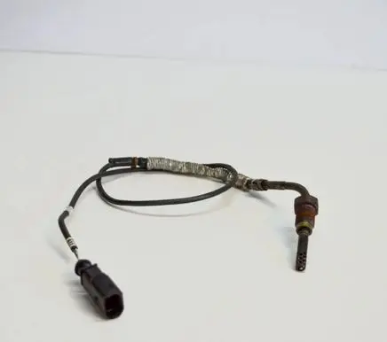 Skoda Fabia Mk2 (5J) Oil temperature sensor 045906088C