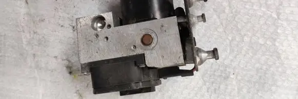 Mercedes-Benz E W210 ABS Pump 0130108068