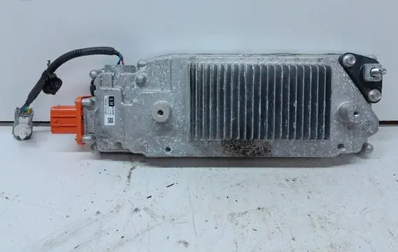 Toyota RAV 4 (XA50) Voltage converter inverter G927042060