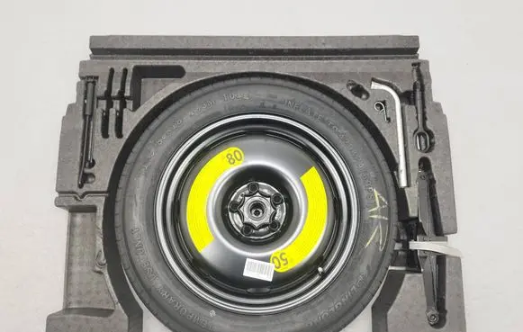 Volkswagen Tiguan R18 spare wheel 5QF027C03C