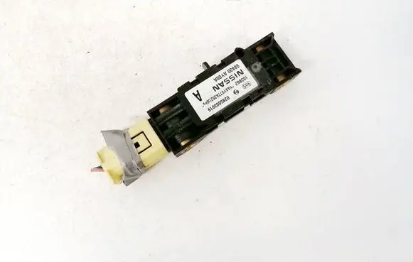 Nissan Note (E11) Airbag deployment crash/impact sensor 98830ay00a 0285003019