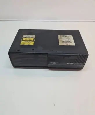 Volvo S80 CD/DVD changer 86827801 0331025145188 CDQV10CM34W331