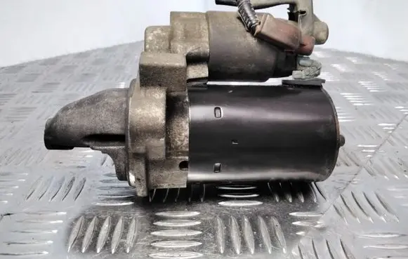 Peugeot 107 Starter motor 0001107439 281000Q021