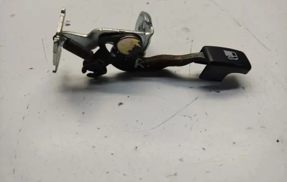 Mitsubishi Outlander Fuel cap release pull handle 