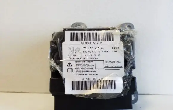 Opel Grandland X Airbag control unit/module 9823741880