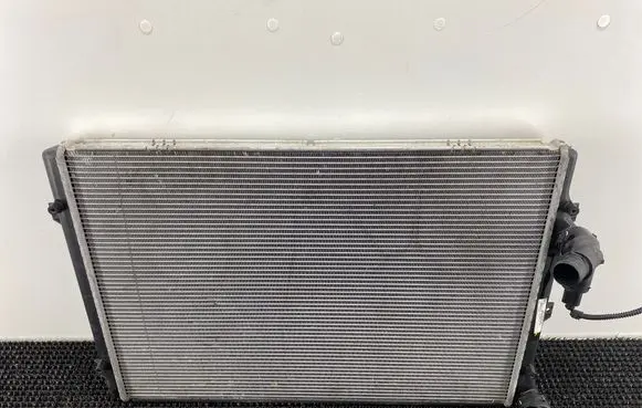 Audi TT TTS Mk2 Coolant radiator 5K0121251J