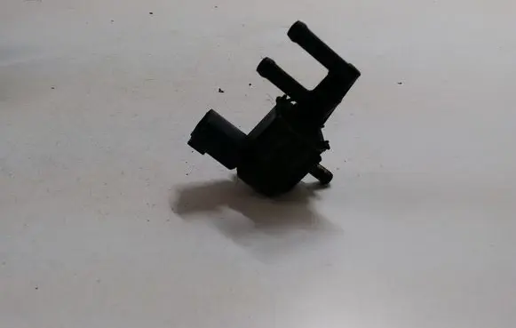 Nissan Almera Vacuum valve K5T48474