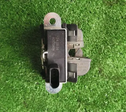 Seat Ibiza IV (6J,6P) Tailgate/trunk/boot lock/catch/latch 6J4827505