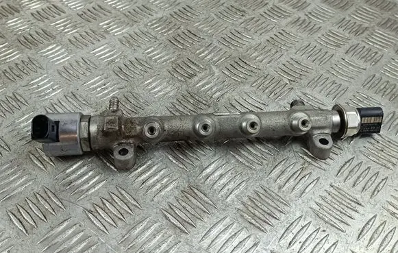Volkswagen Tiguan Fuel main line pipe 04L089G