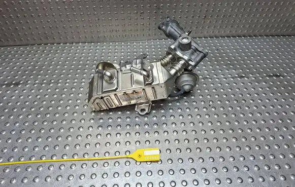 Toyota Yaris EGR valve cooler S27725322 2560133071